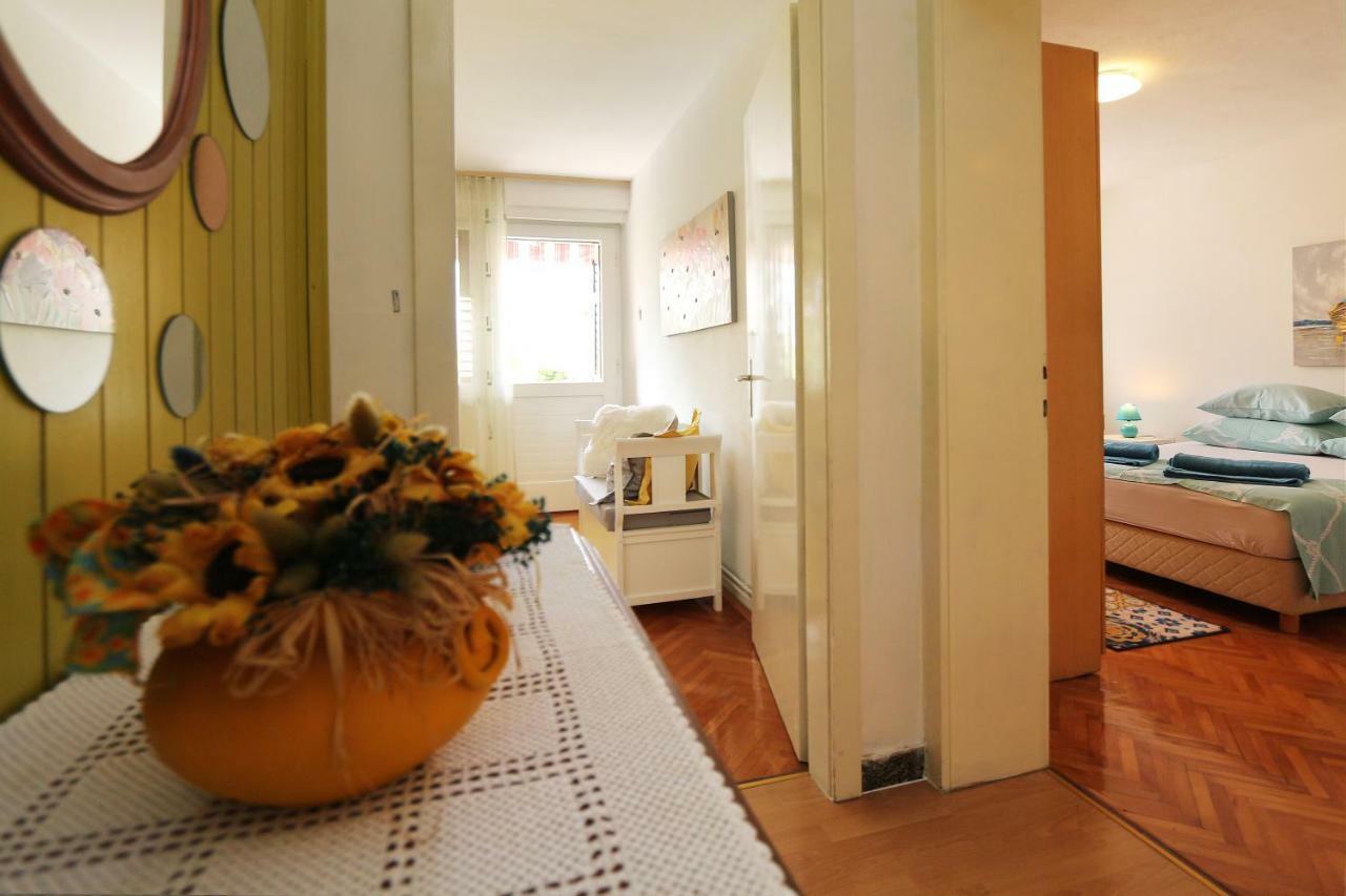 Apartments Nina Beach มาคาร์สกา ภายนอก รูปภาพ