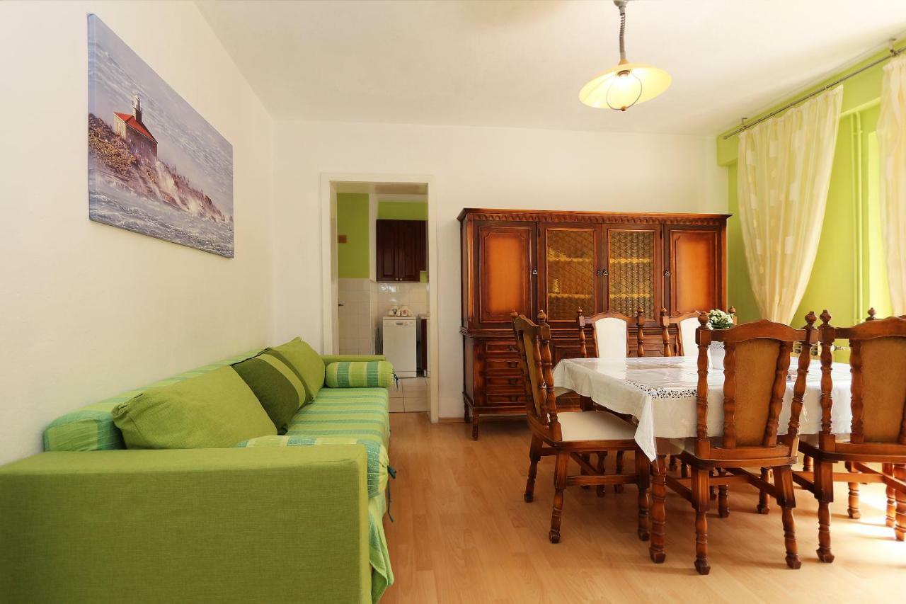 Apartments Nina Beach มาคาร์สกา ภายนอก รูปภาพ